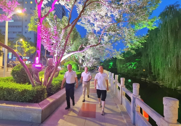 夜游泉城新路径,泉水绿道“最济南”