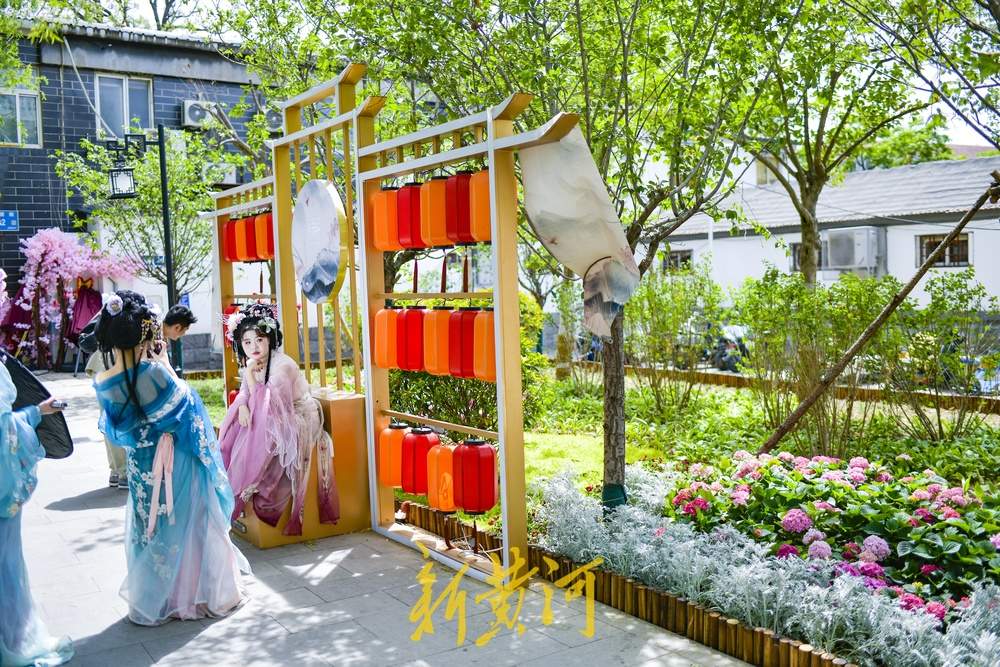 济南老城精心装饰美颜,备战五一旅游黄金周