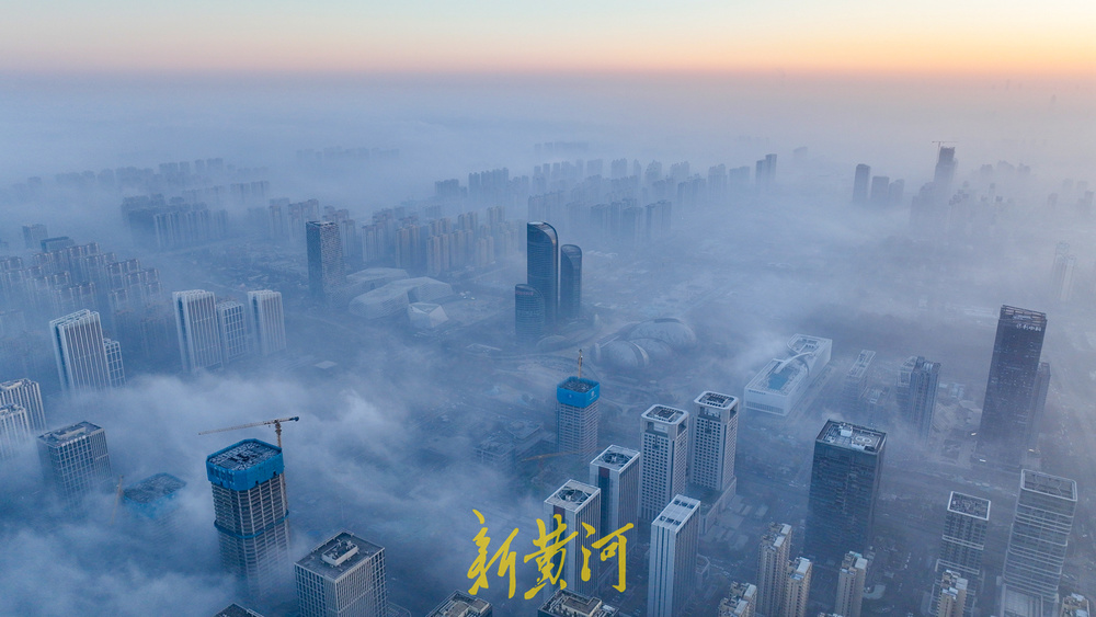 泉城晨雾如仙境 平流雾景观扮靓西部城区