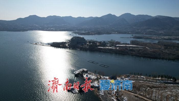 济南雪野湖冬日颜值拉满 通透晴好引客来